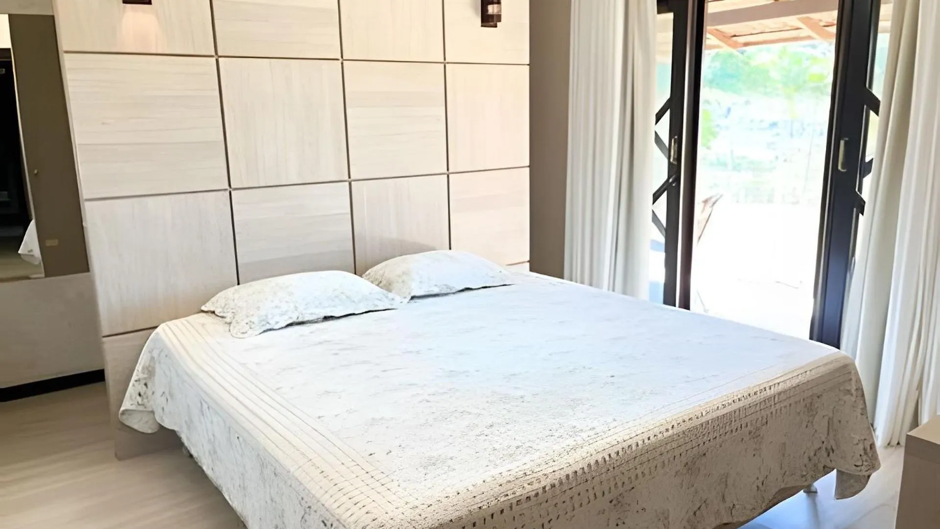 Sitio Com Piscina | Natureza & Lazer Ilhota 0*,